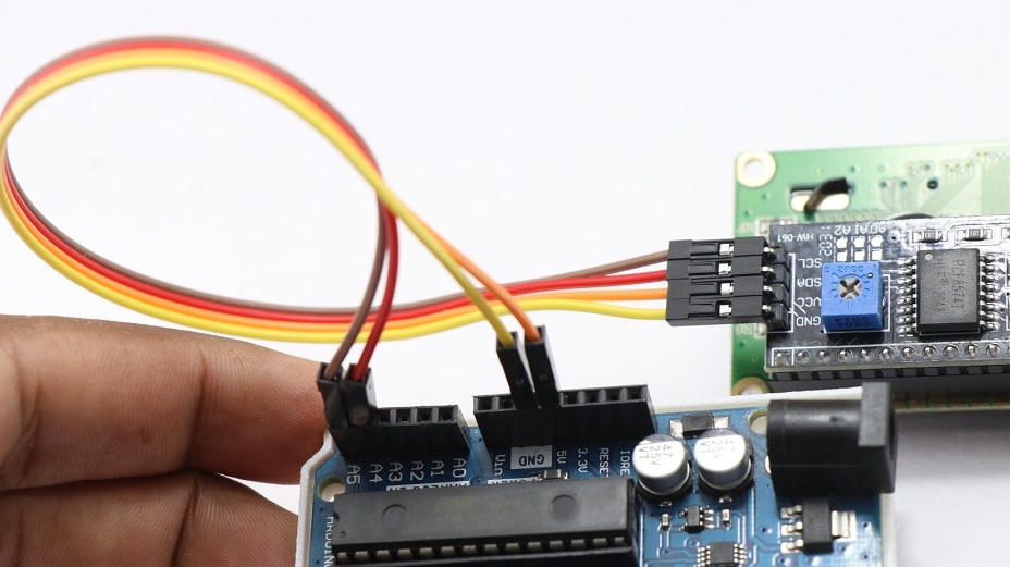 Interfacing lcd with arduino circuit
