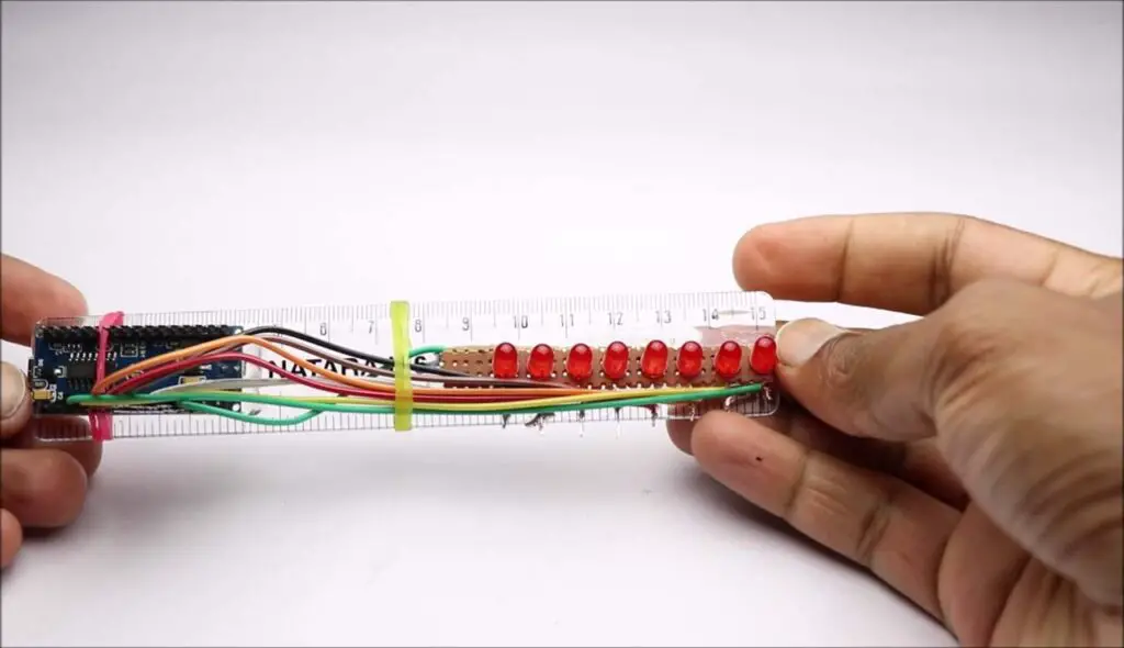 Make POV Display using Arduino circuit