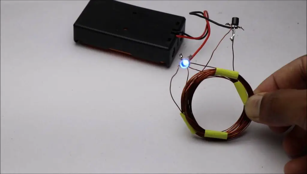 Testing of Simple Wireless Power Transfer Project