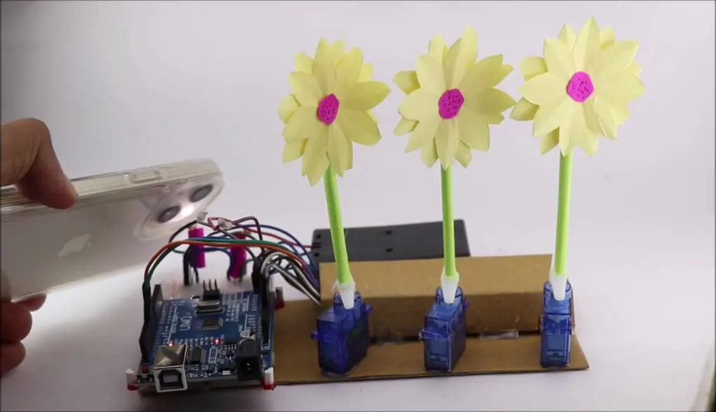 Make Arduino Sunflower Robot testing